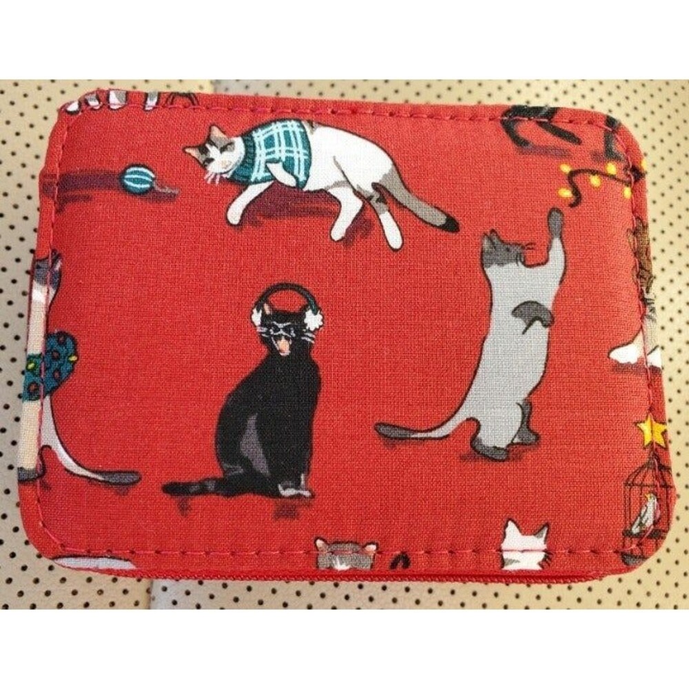 Vera Bradley 7 day Pill Case Holiday Cats New w Tags
